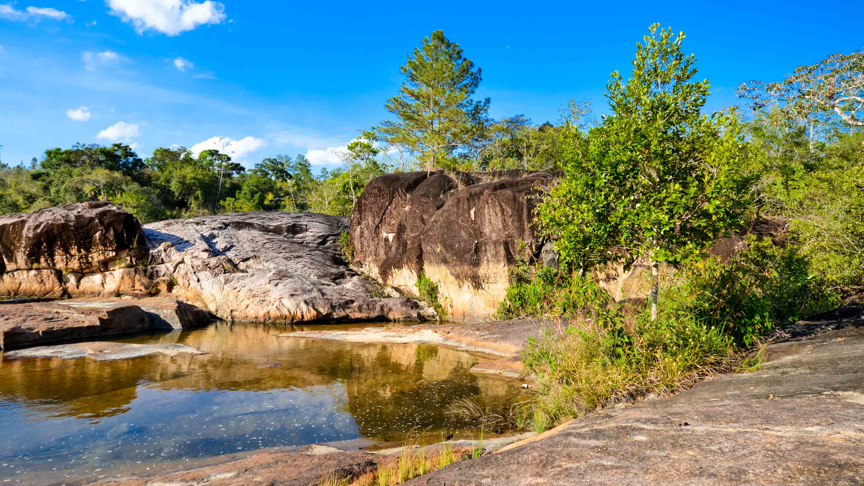 Pine Ridge Package in Belize img1