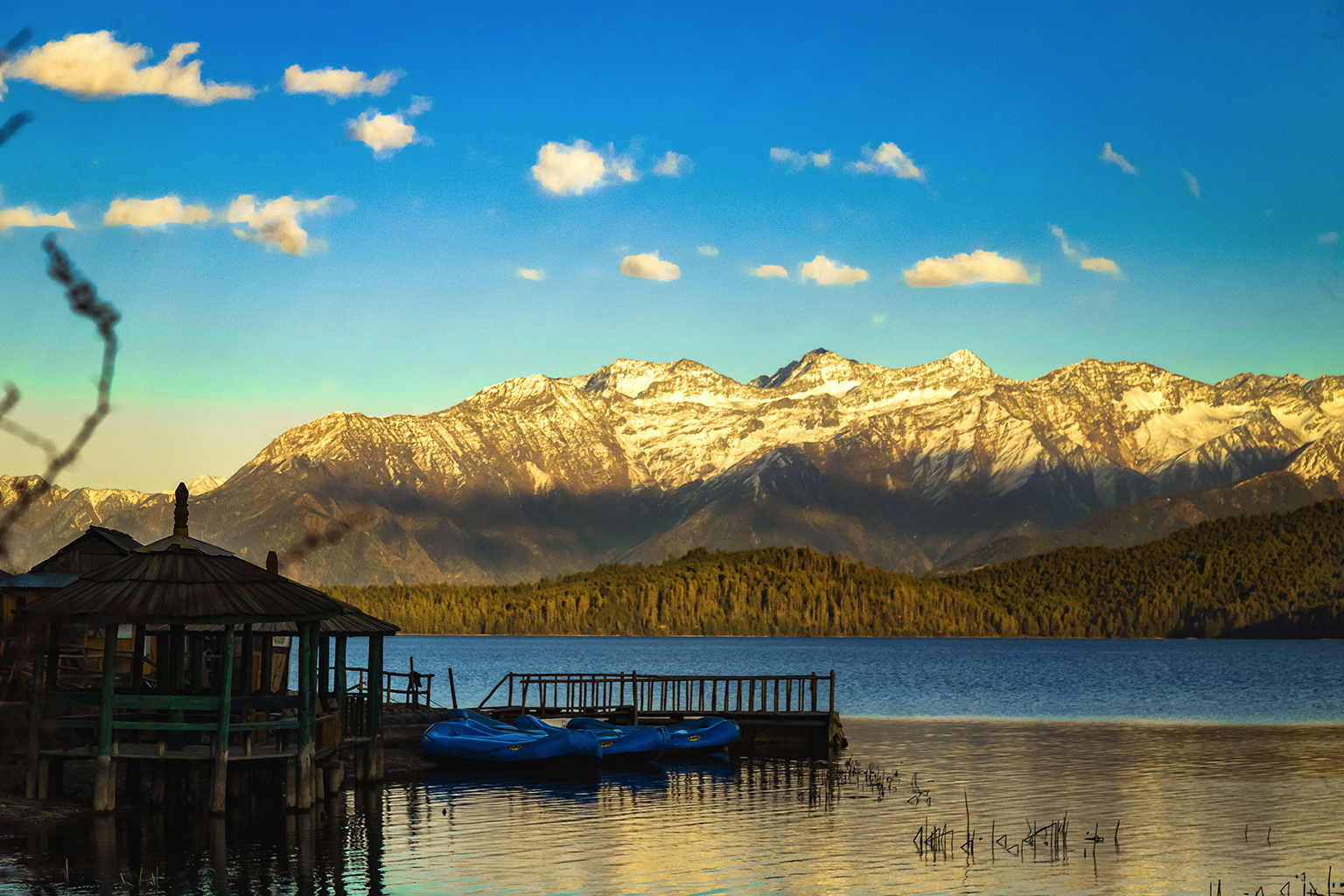 rara-lake.jpg