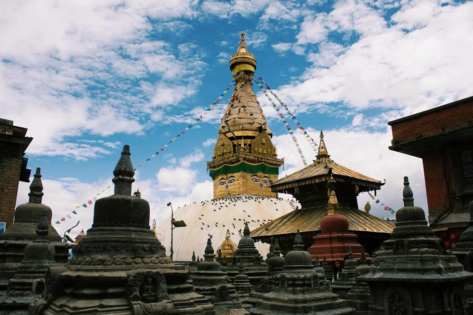 Travel to Kathmandu Nepal with Tracway