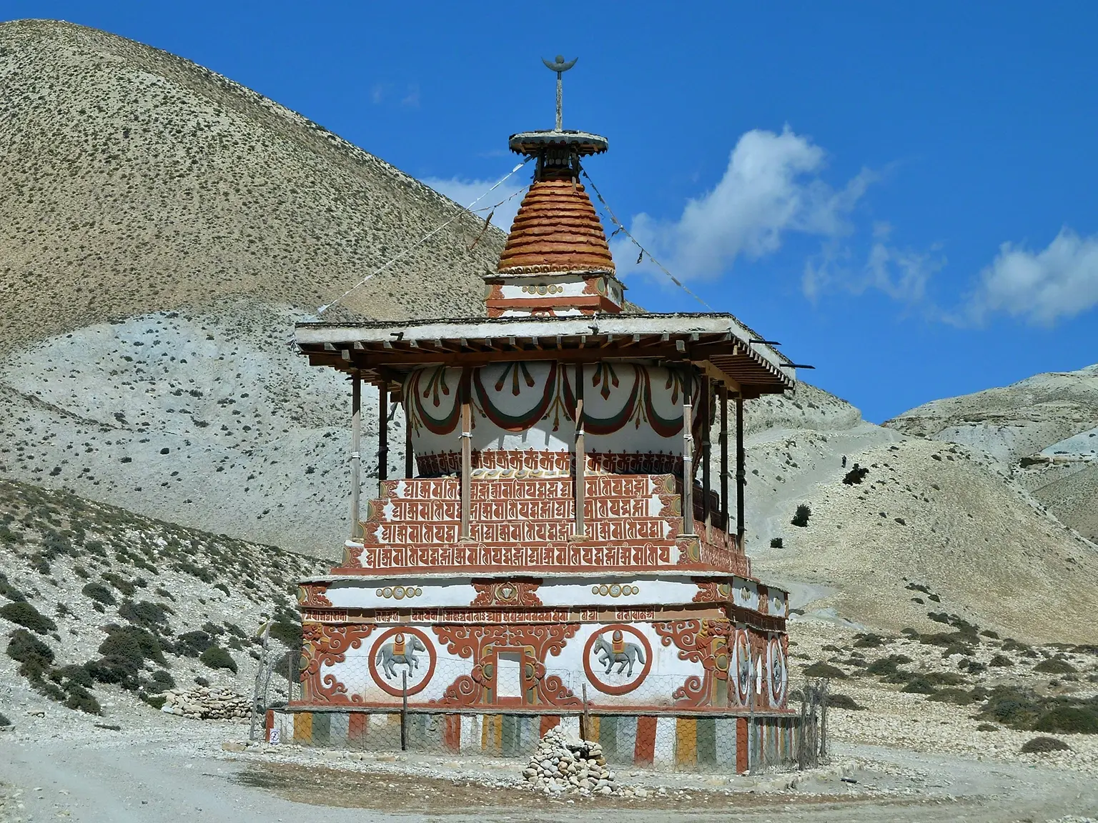 Travel to Mustang Nepal with Tracway