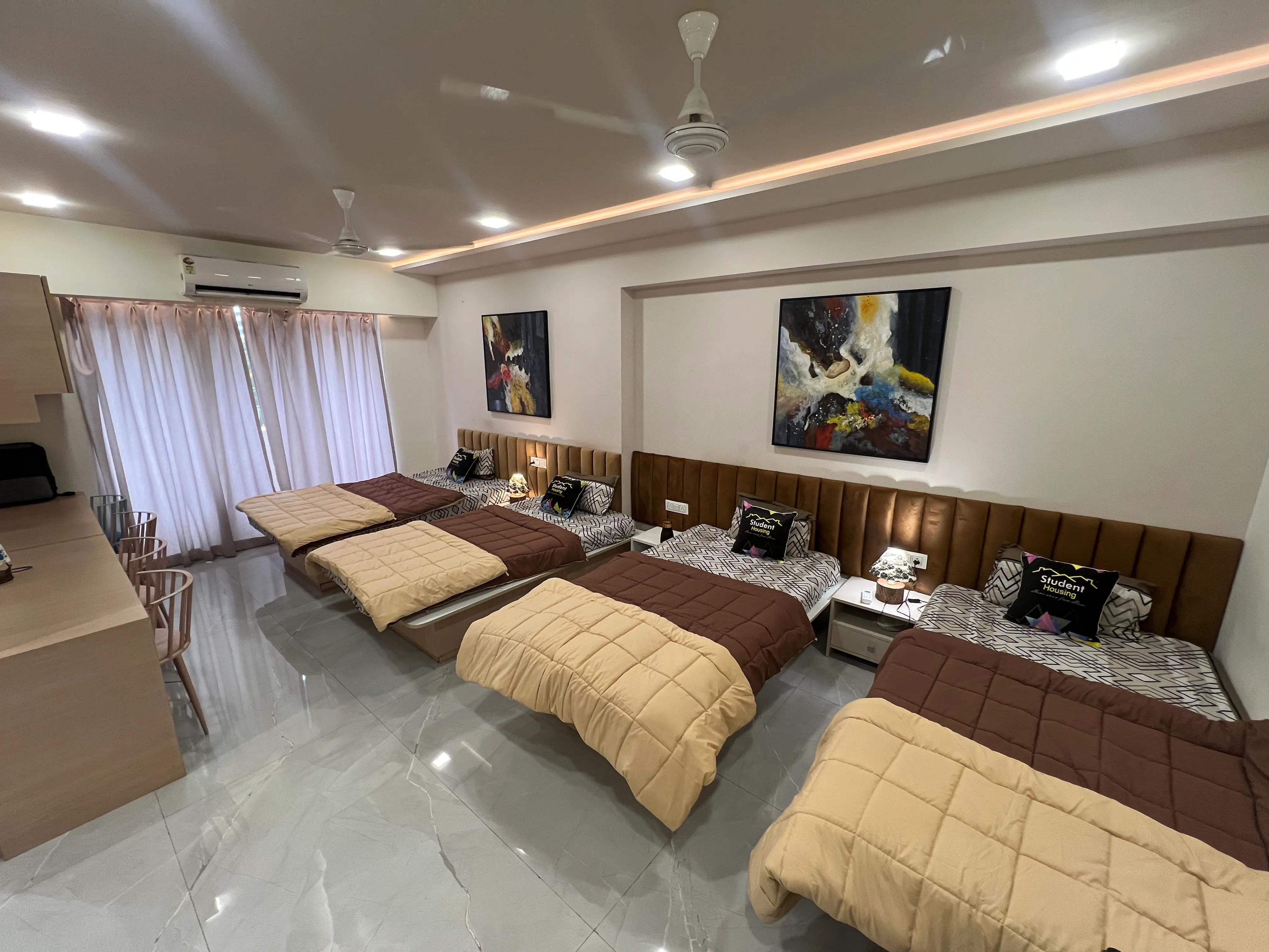 Elita by Student Housing Boys