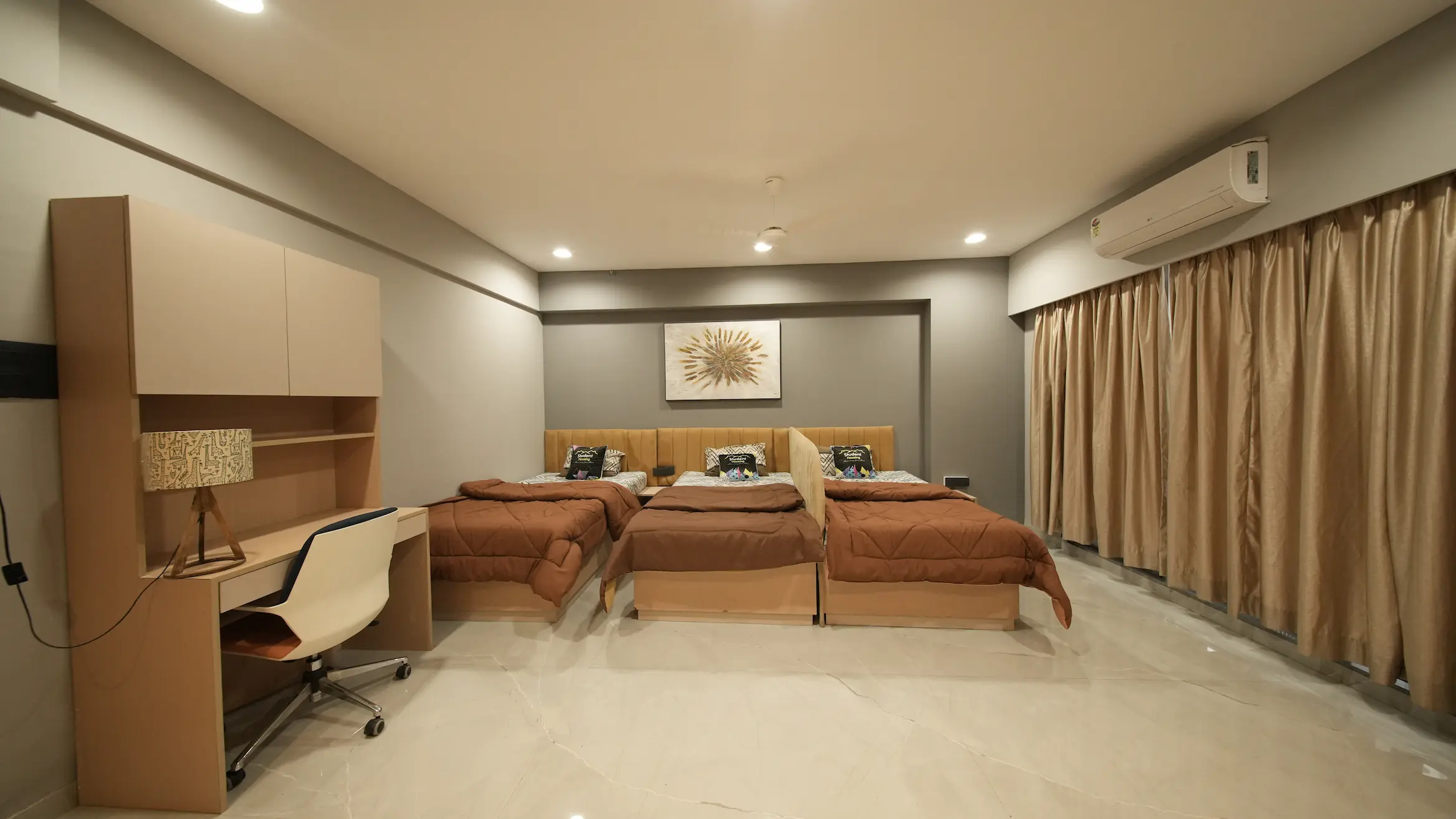 Elita by Student Housing Boys