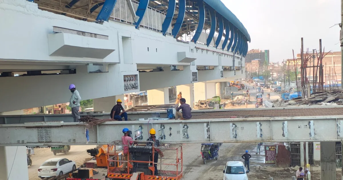 _Elevated Metro Track Over Patna Roads.webp