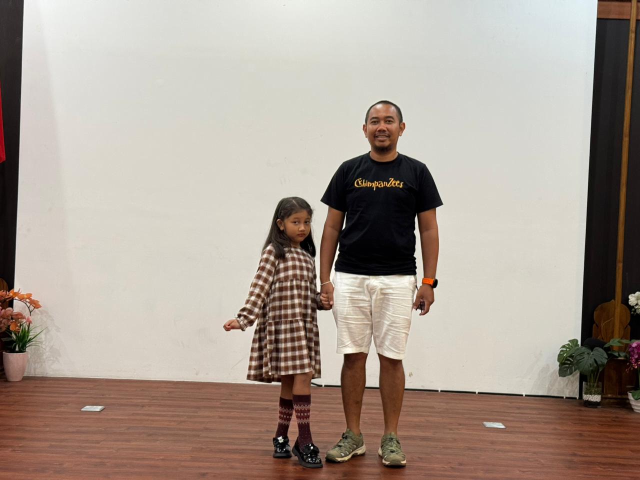 Mr. Agung Bayu & Adhisty (5 years old)