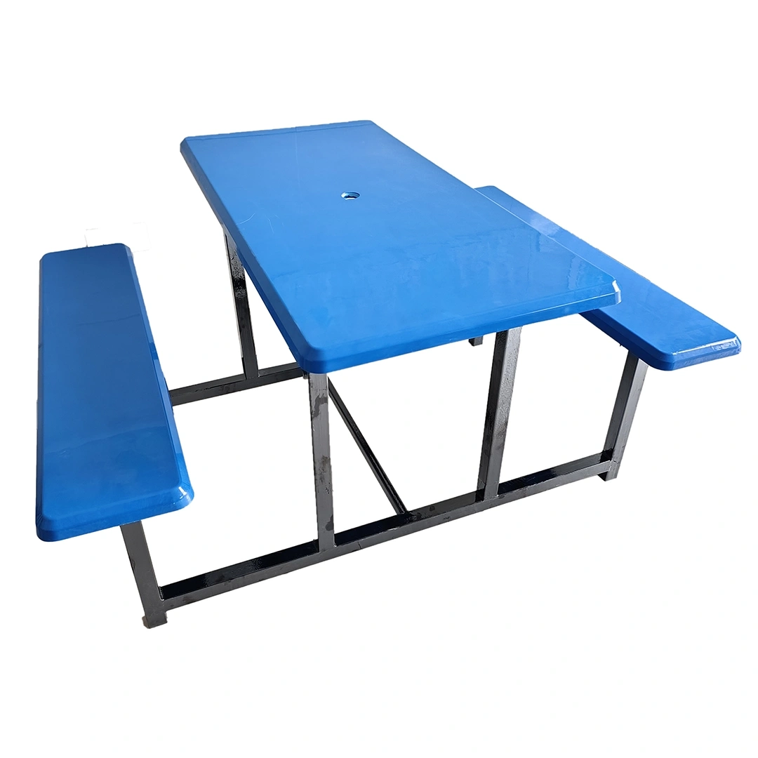 Outdoor dining set.webp