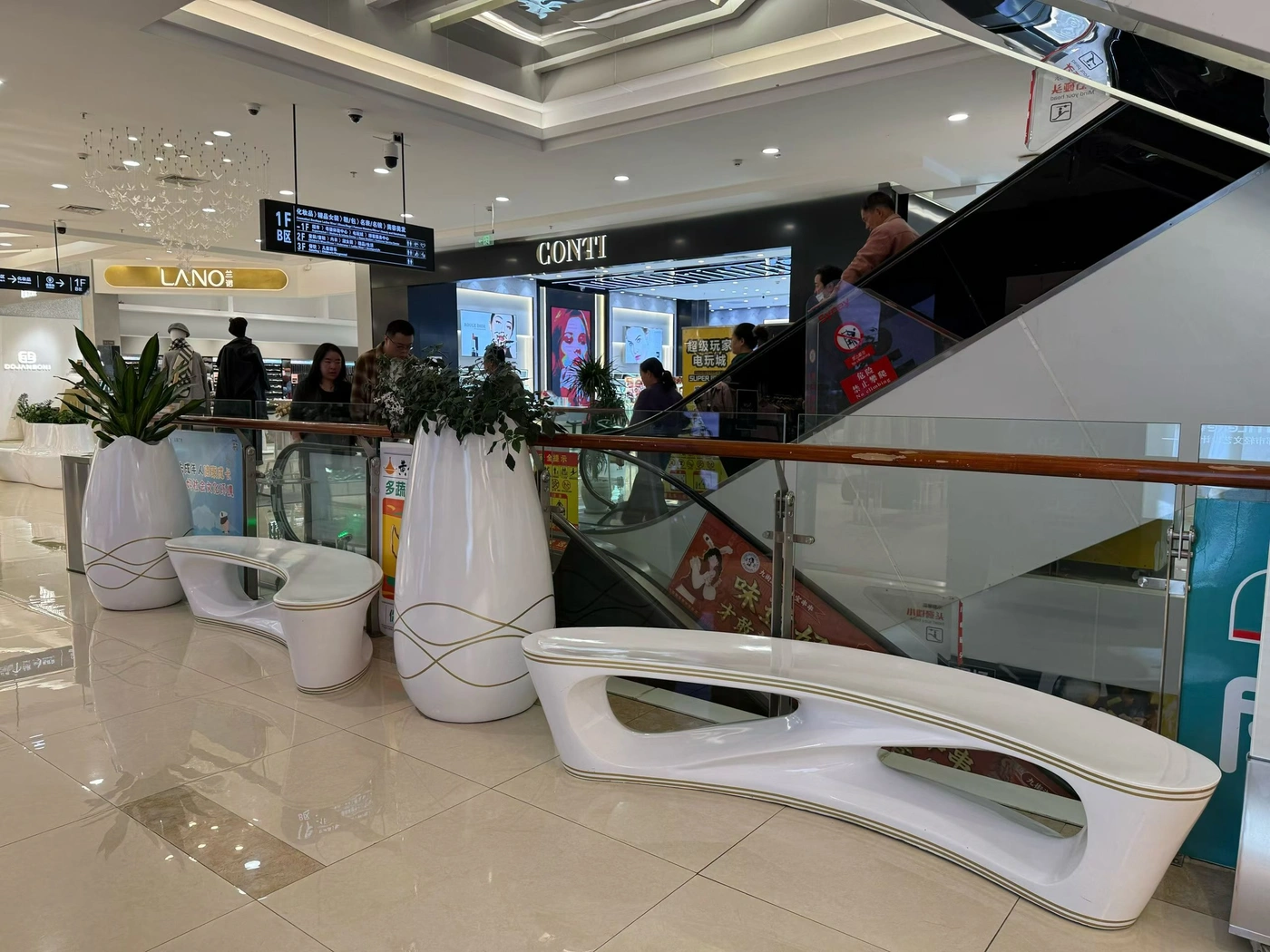 Why Property Developers Choose FRP Planters for Commercial Projects