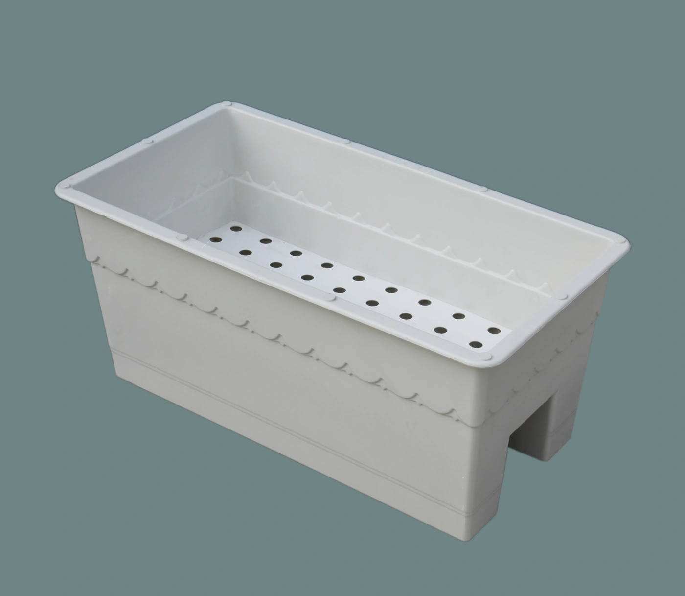 Fiberglass vs Concrete Planters: Which Is Better for Commercial Outdoor Spaces?