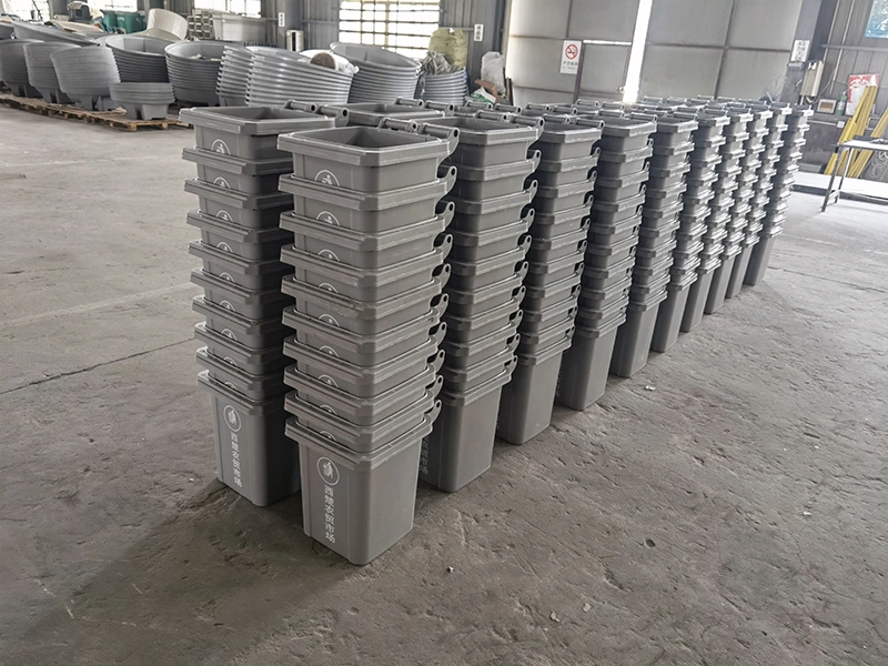 Commercial small capacity trash bins.jpg