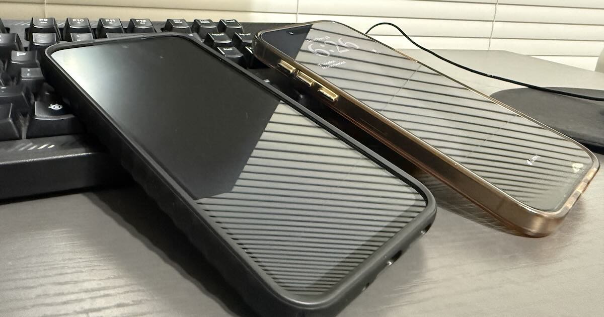 109-phone.jpg